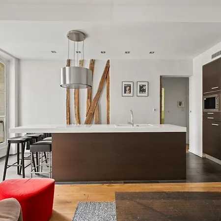 Cozy Corner Ballu Apartment Paris