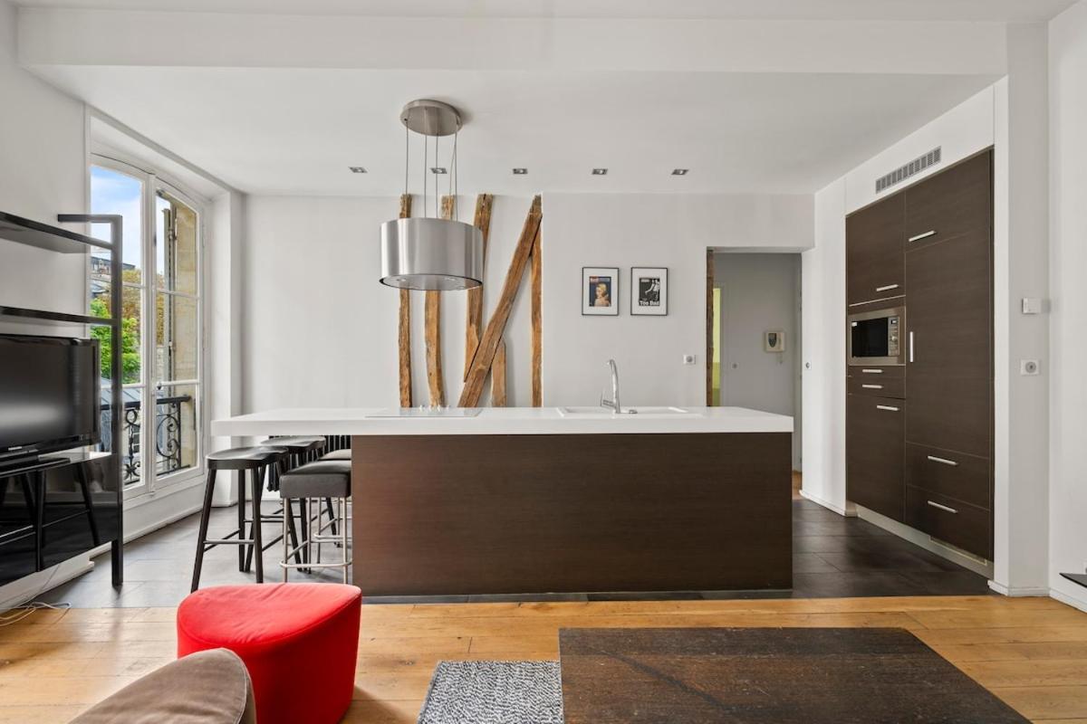 Cozy Corner Ballu Apartment Paris